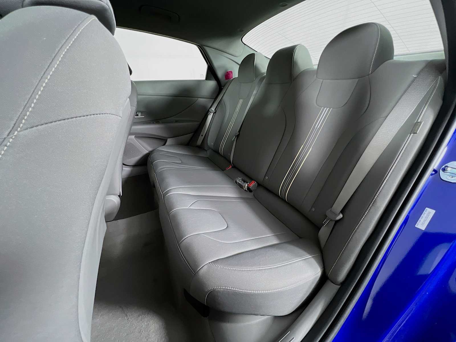 2025 Hyundai Elantra Hybrid SEL Sport - Photo 14