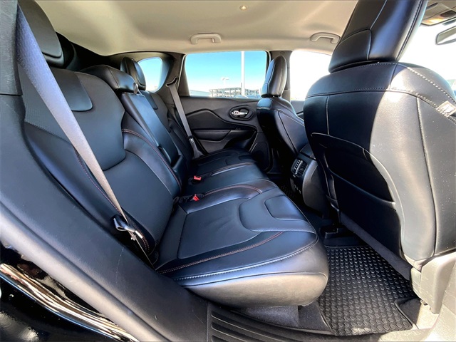 2022 Jeep Cherokee Trailhawk - Photo 15