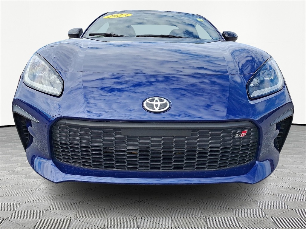 2023 Toyota GR86 Premium - Photo 2