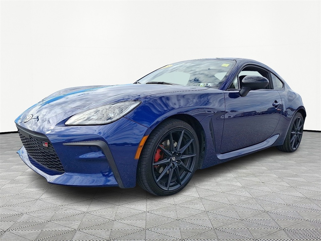 2023 Toyota GR86 Premium - Photo 3