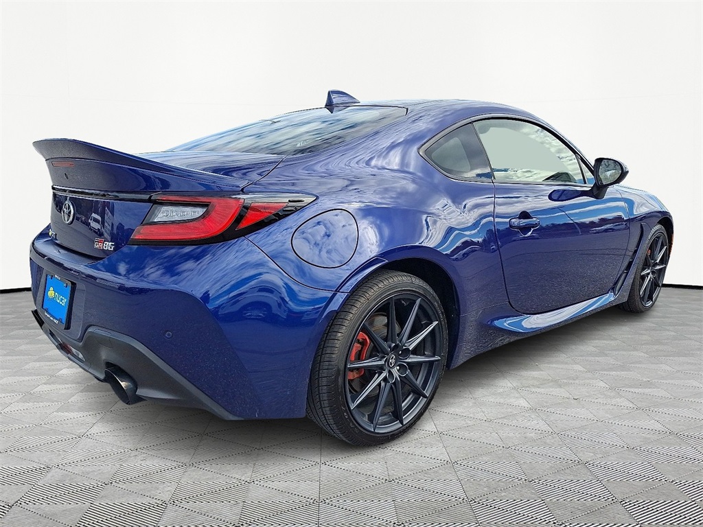 2023 Toyota GR86 Premium - Photo 7