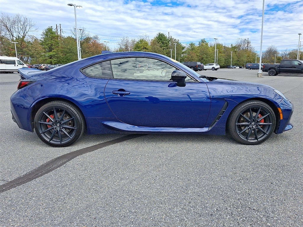 2023 Toyota GR86 Premium - Photo 8