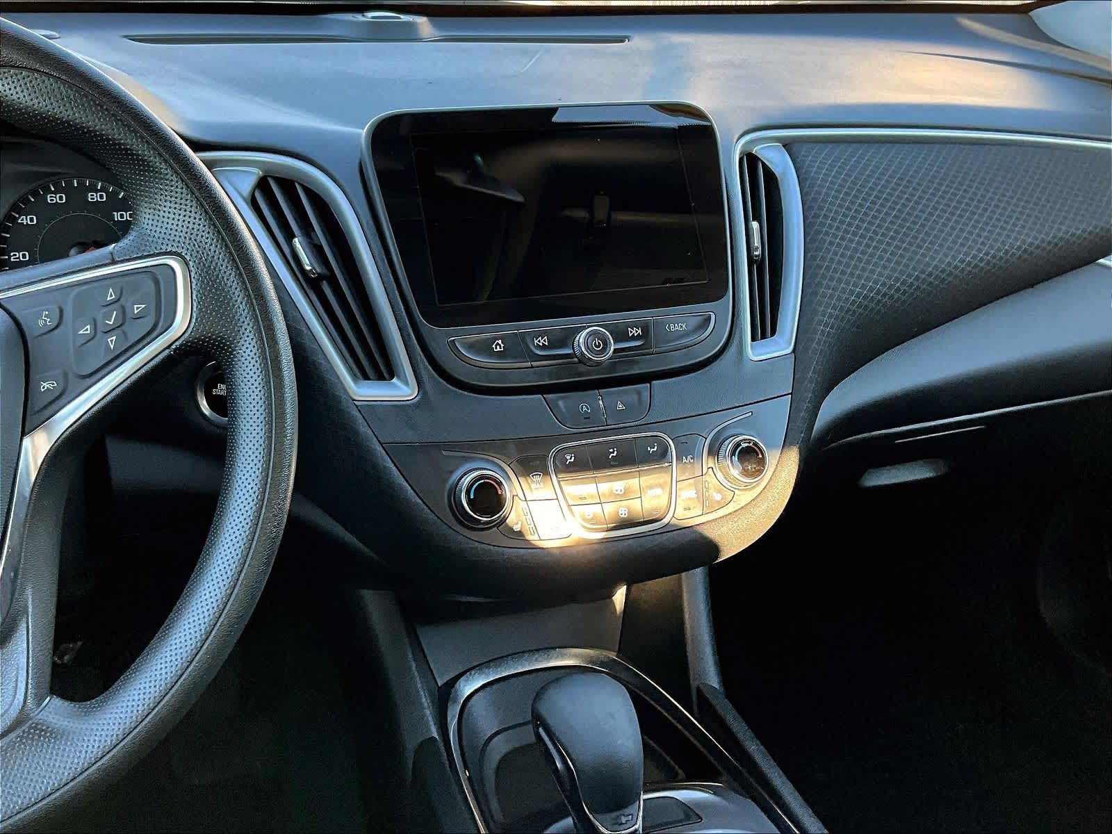 2023 Chevrolet Malibu LT - Photo 18