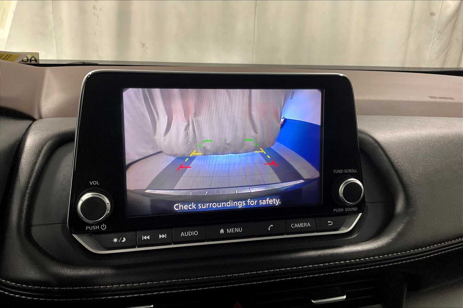 2023 Nissan Rogue SV - Photo 19