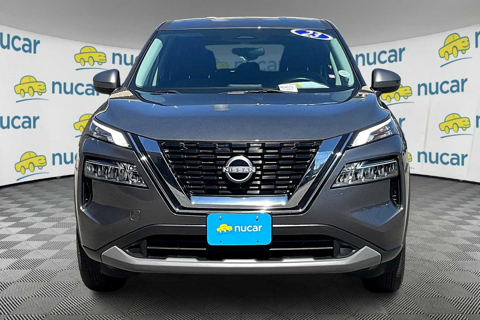 2023 Nissan Rogue SV - Photo 2