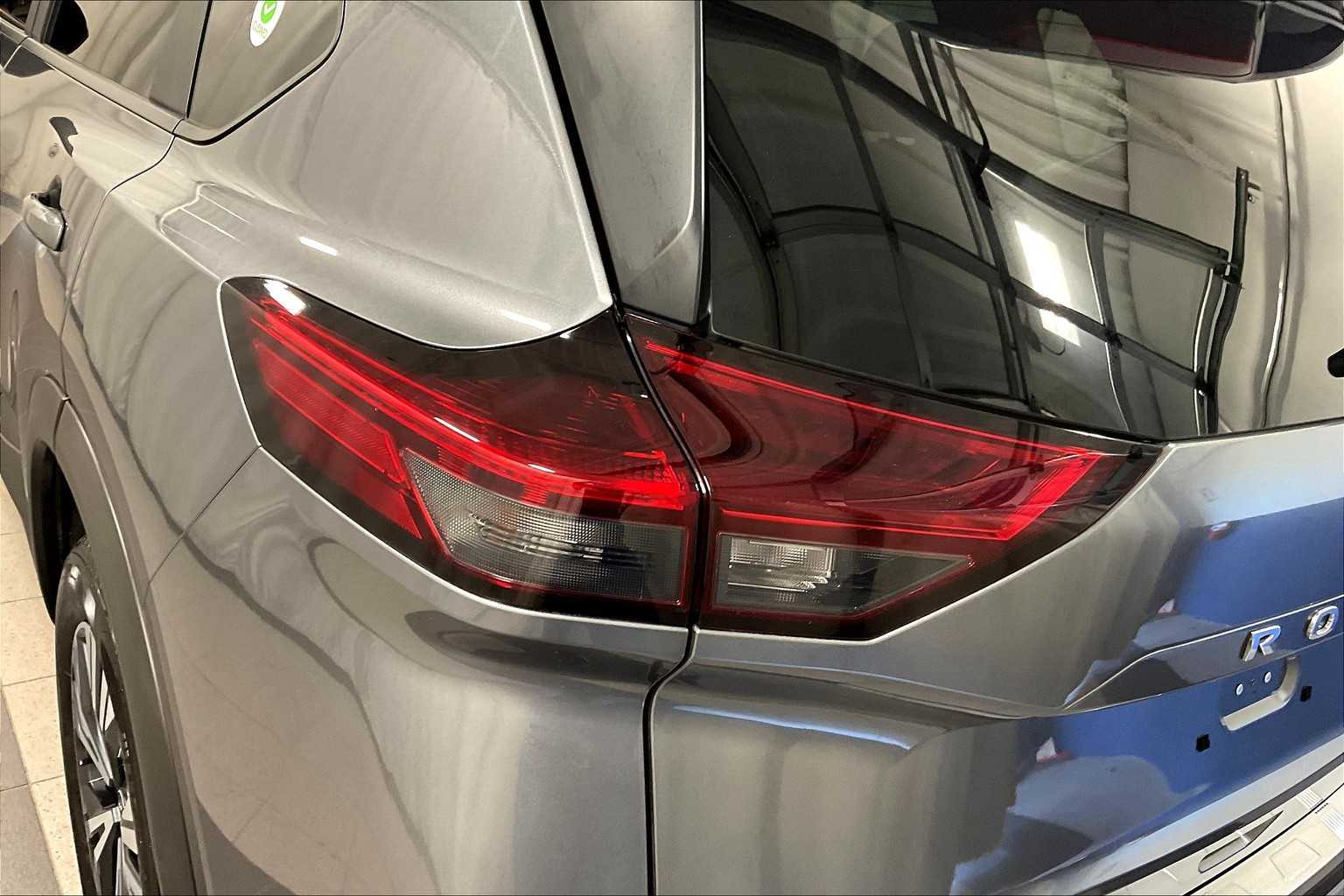 2023 Nissan Rogue SV - Photo 33