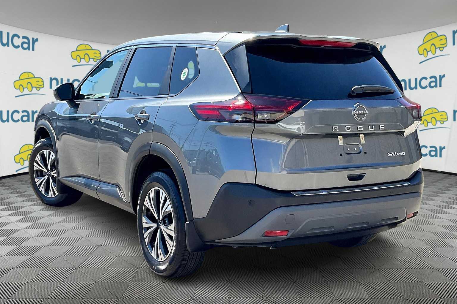 2023 Nissan Rogue SV - Photo 4
