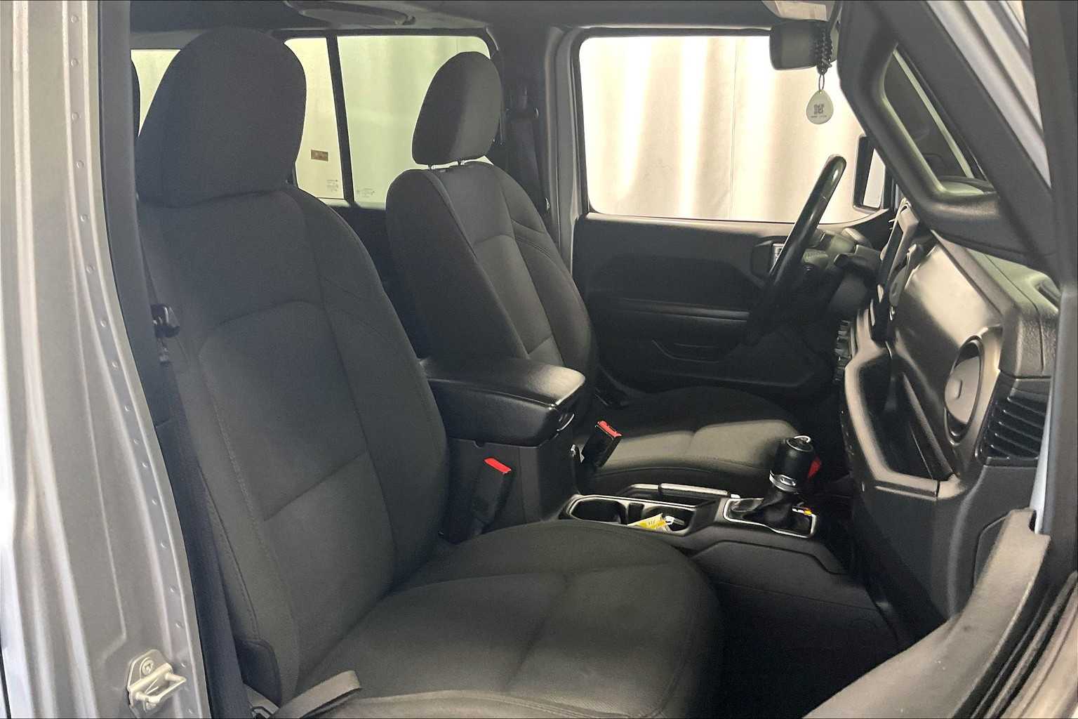 2018 Jeep Wrangler Unlimited Sport S - Photo 11
