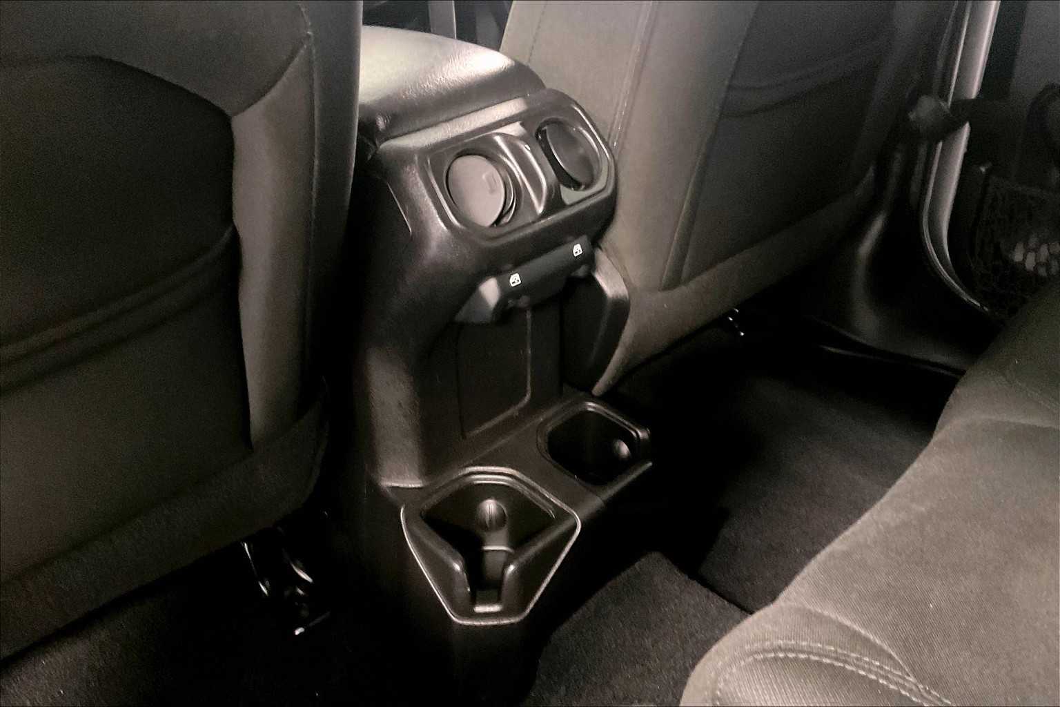 2018 Jeep Wrangler Unlimited Sport S - Photo 27