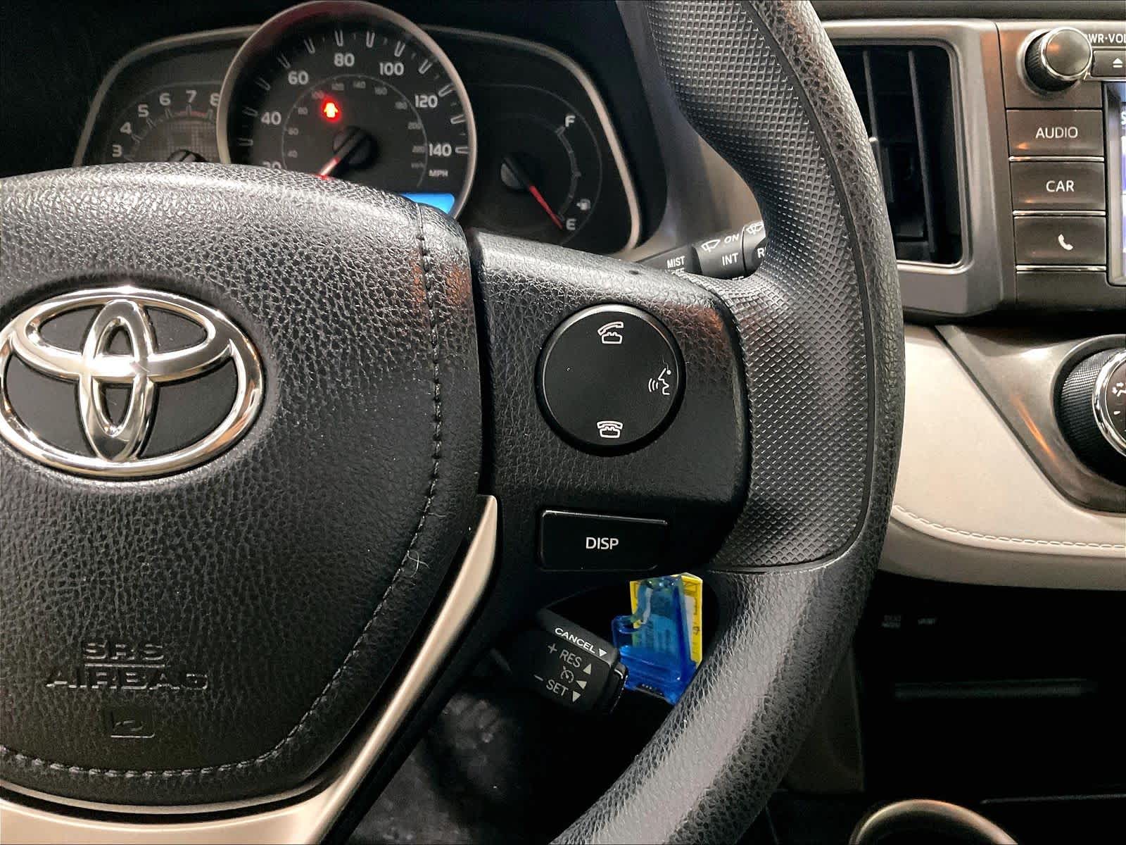 2015 Toyota RAV4 LE - Photo 23