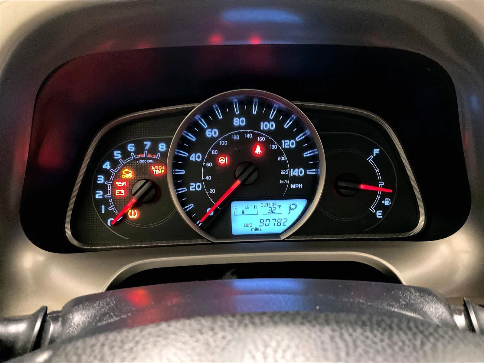 2015 Toyota RAV4 LE - Photo 24