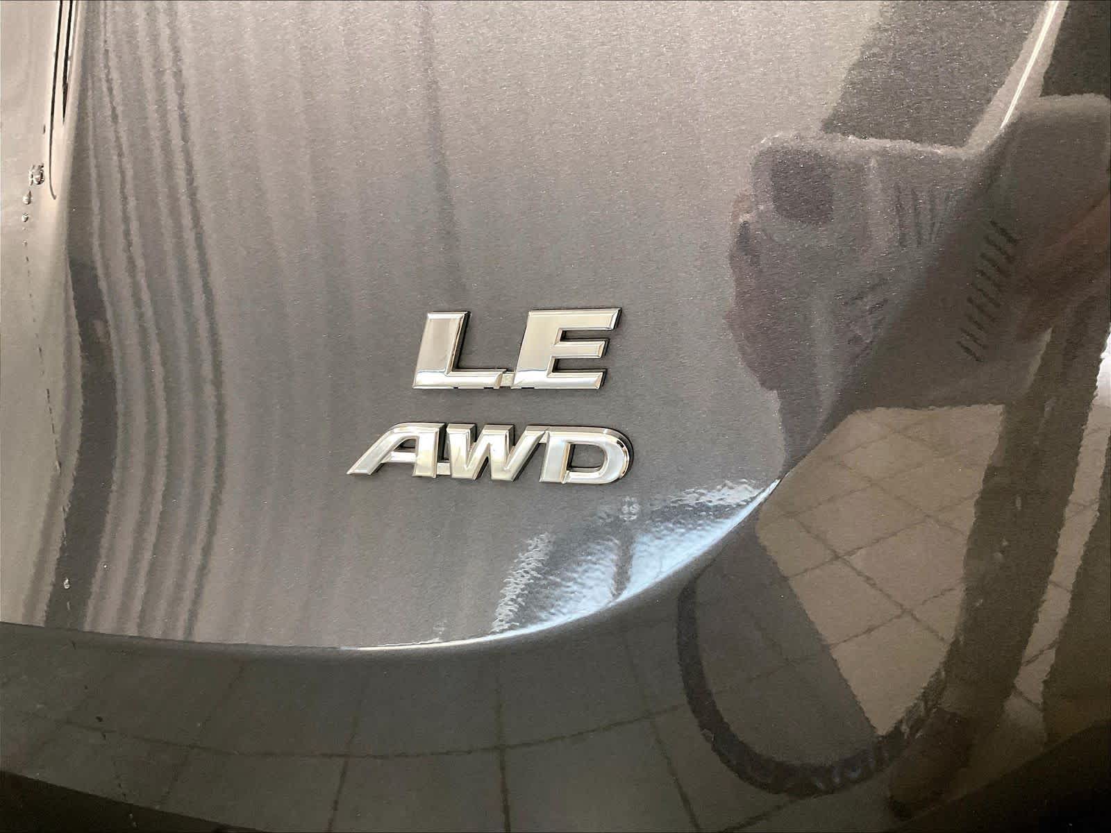 2015 Toyota RAV4 LE - Photo 27