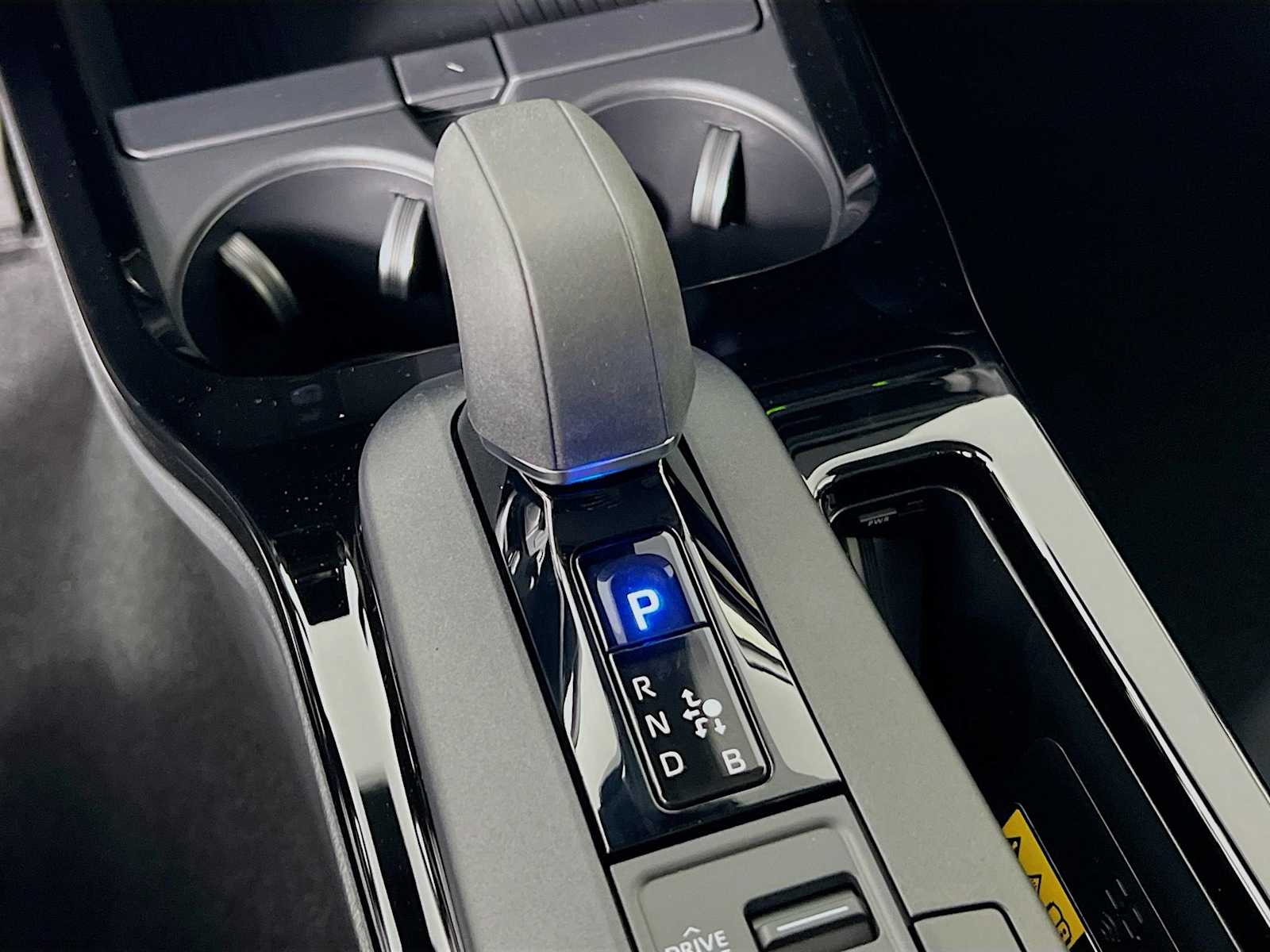 2026 Toyota Prius XLE - Photo 11