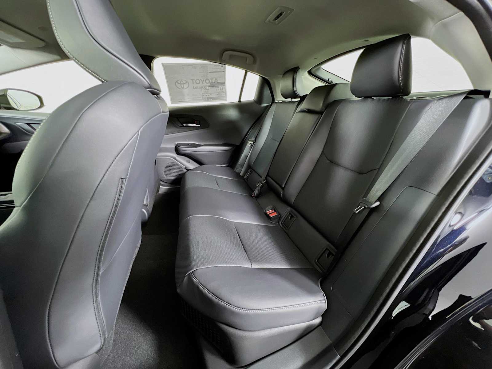 2026 Toyota Prius XLE - Photo 13