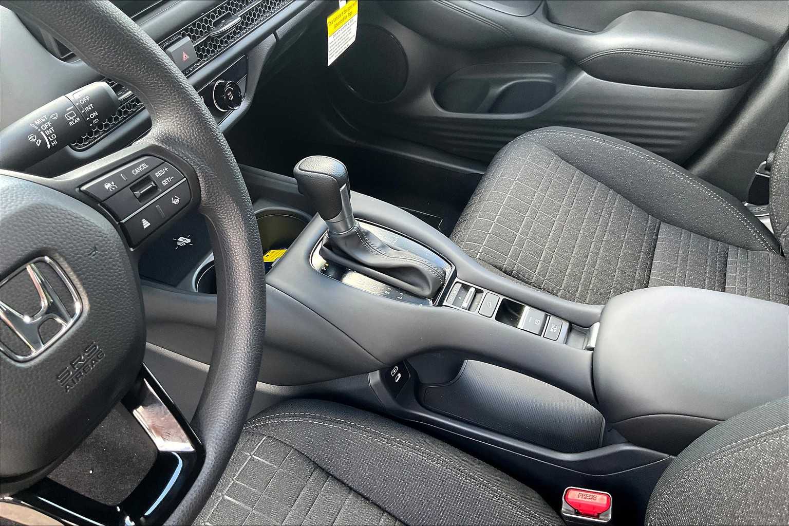 2026 Honda HR-V LX - Photo 14