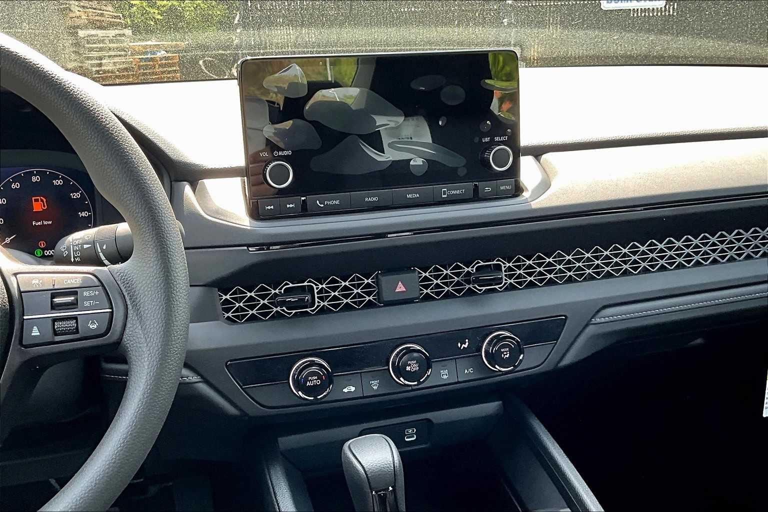 2025 Honda Accord LX - Photo 13