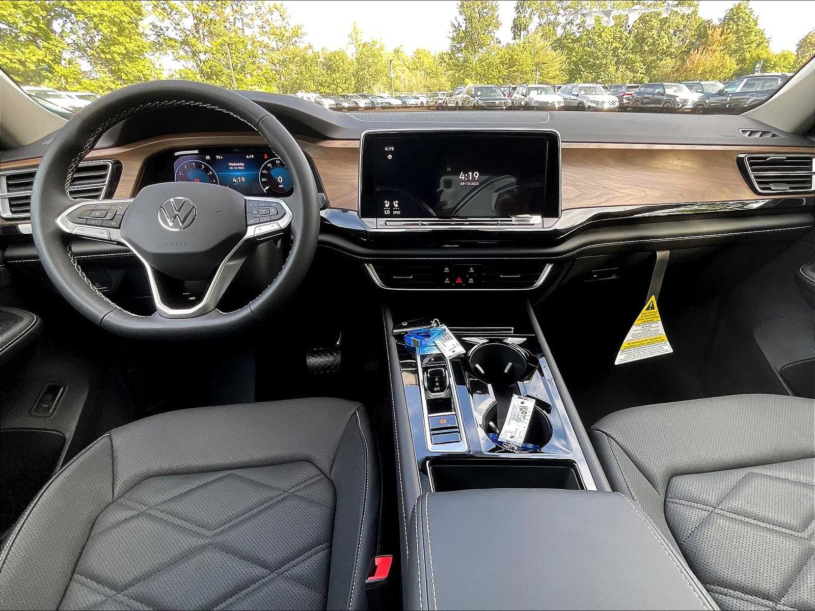 2026 Volkswagen Atlas 2.0T SE w/Technology - Photo 12