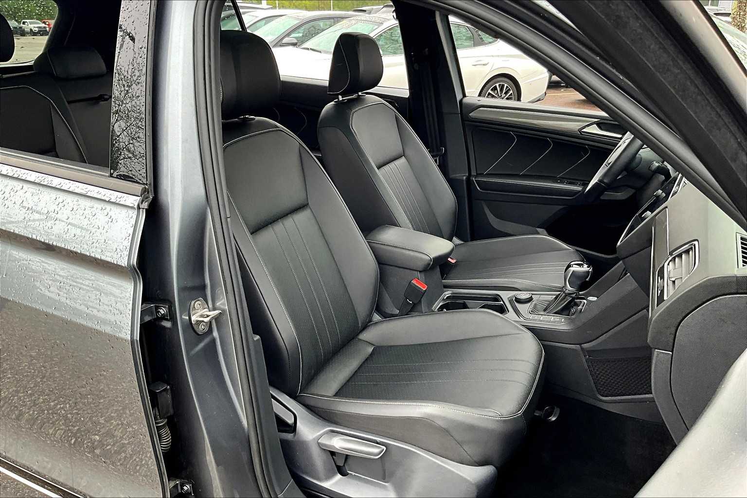 2022 Volkswagen Tiguan SE R-Line Black - Photo 11