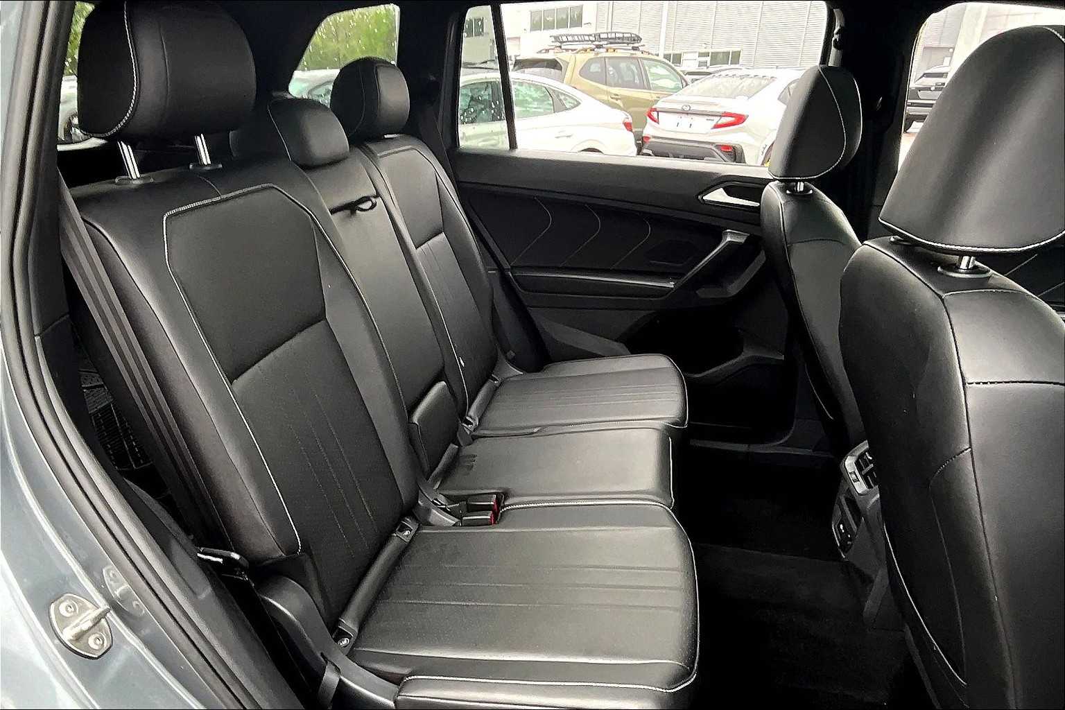 2022 Volkswagen Tiguan SE R-Line Black - Photo 16