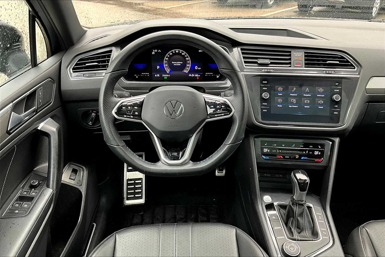 2022 Volkswagen Tiguan SE R-Line Black - Photo 17