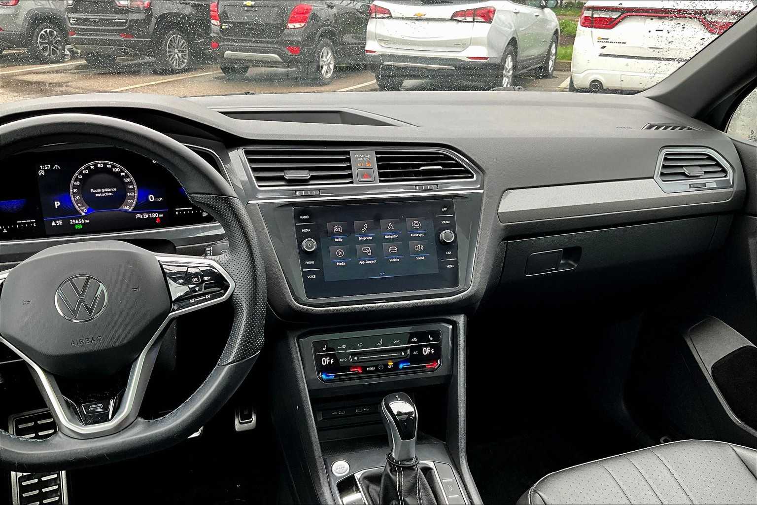 2022 Volkswagen Tiguan SE R-Line Black - Photo 18