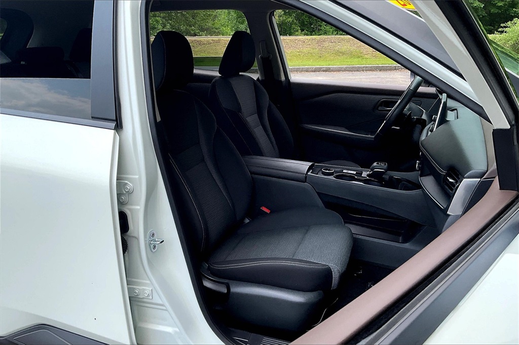 2021 Nissan Rogue S - Photo 11