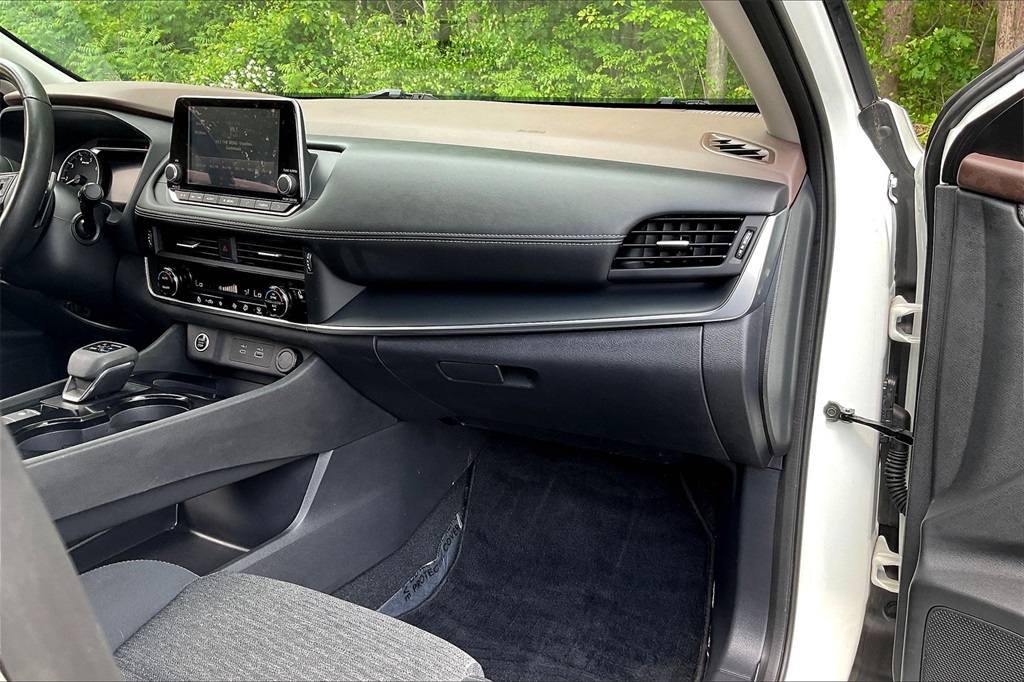2021 Nissan Rogue S - Photo 12
