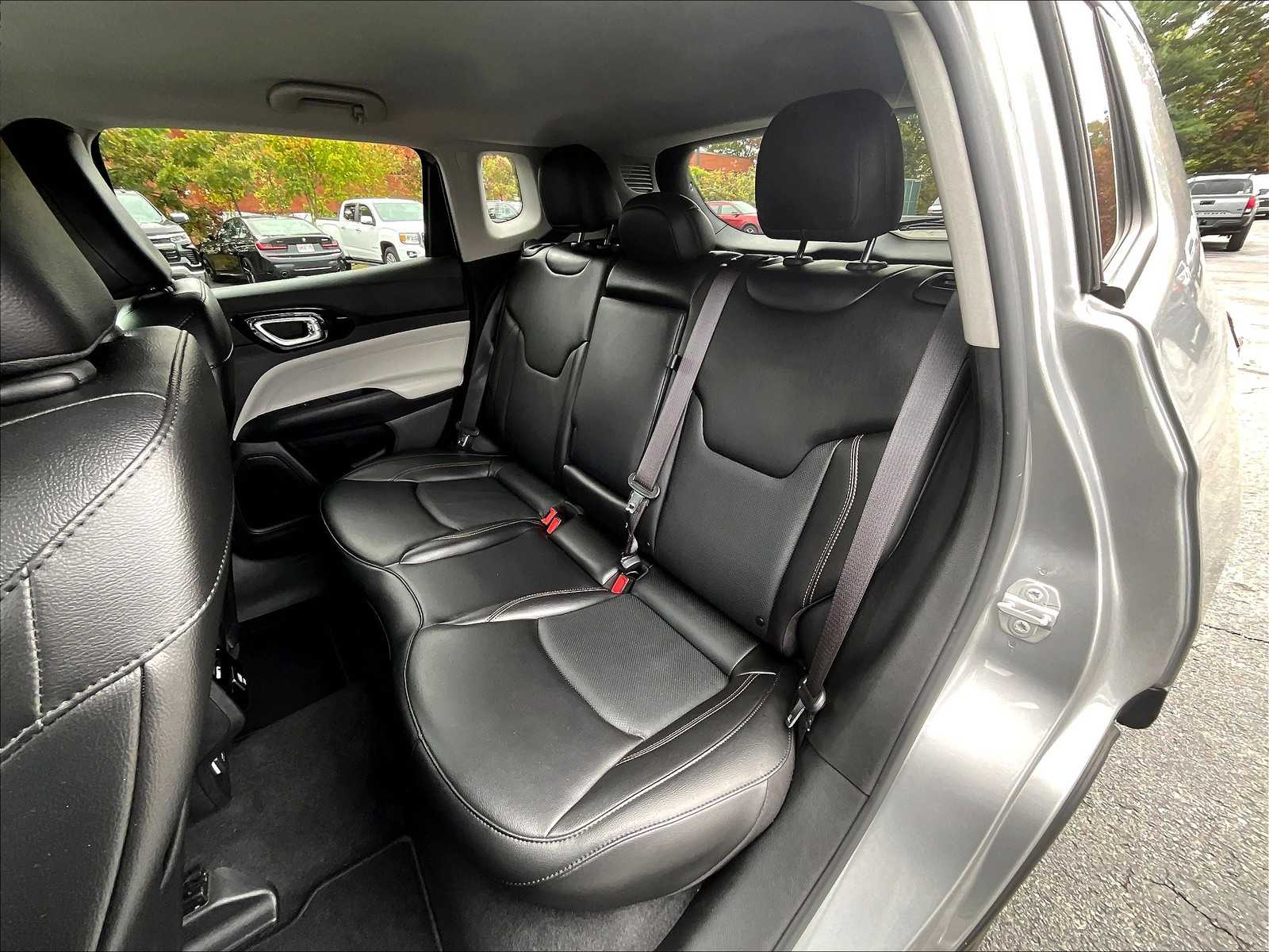 2022 Jeep Compass Limited - Photo 14