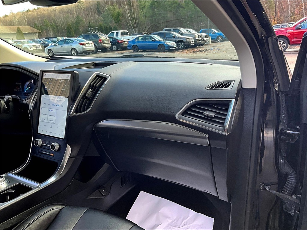 2022 Ford Edge Titanium - Photo 13