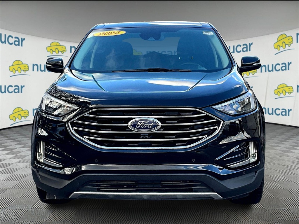 2022 Ford Edge Titanium - Photo 2