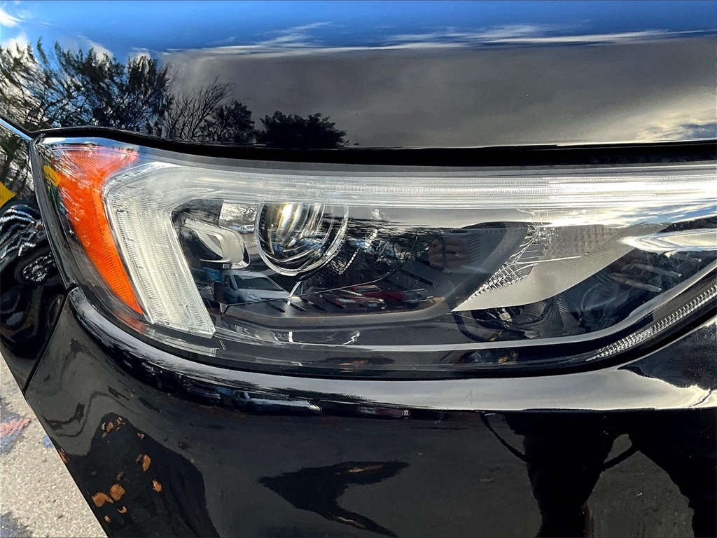 2022 Ford Edge Titanium - Photo 32