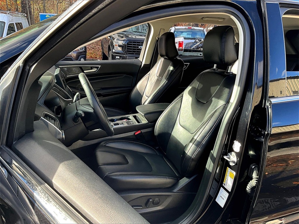 2022 Ford Edge Titanium - Photo 10