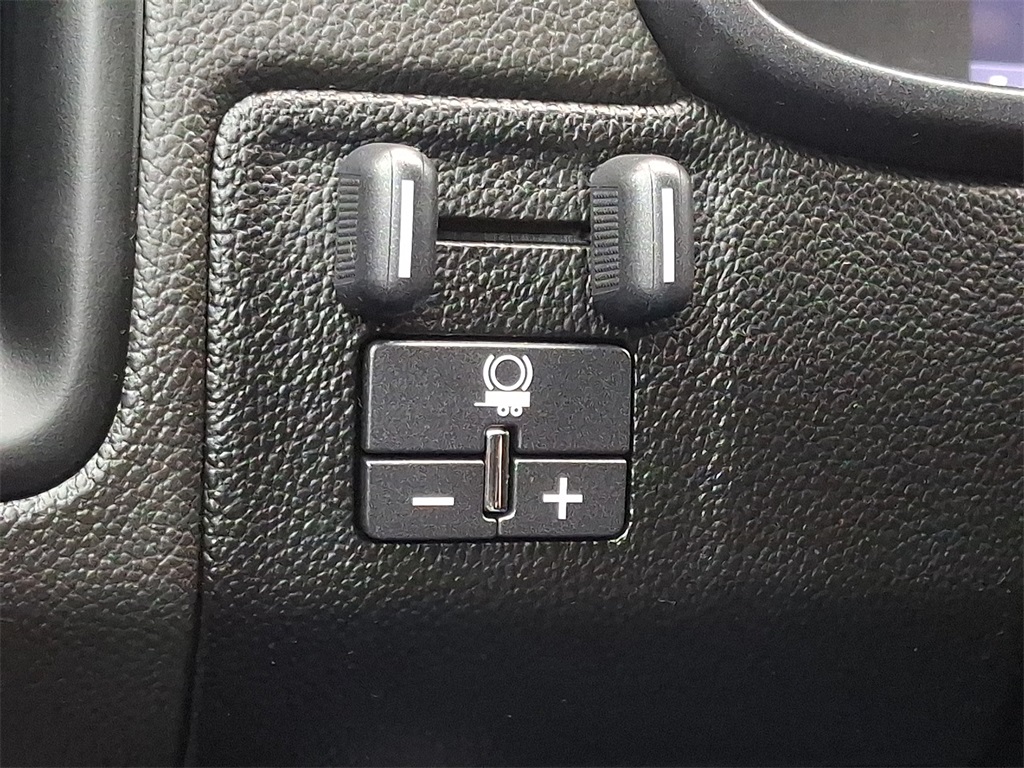 2019 Chevrolet Colorado ZR2 - Photo 26