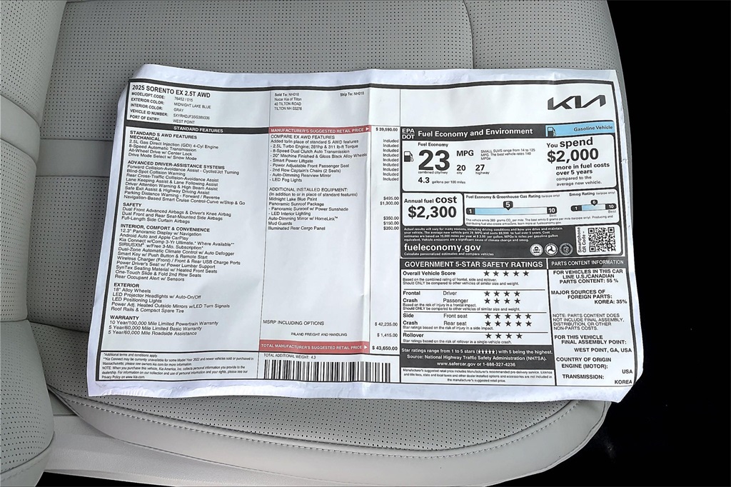 2025 Kia Sorento EX - Photo 17