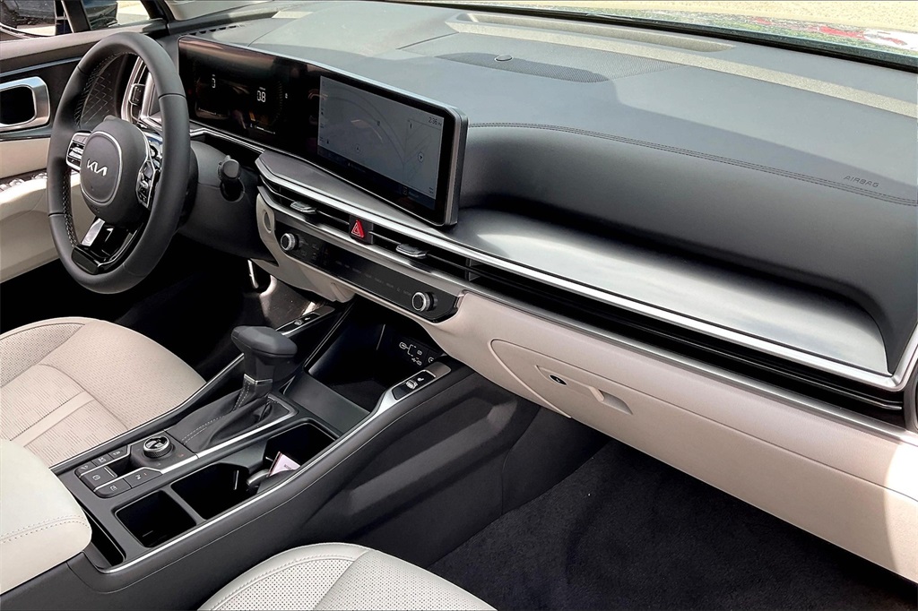 2025 Kia Sorento EX - Photo 10