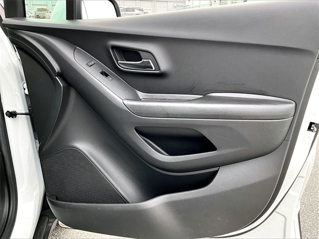 2022 Chevrolet Trax LT - Photo 12