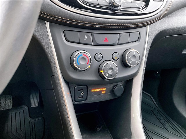 2022 Chevrolet Trax LT - Photo 22