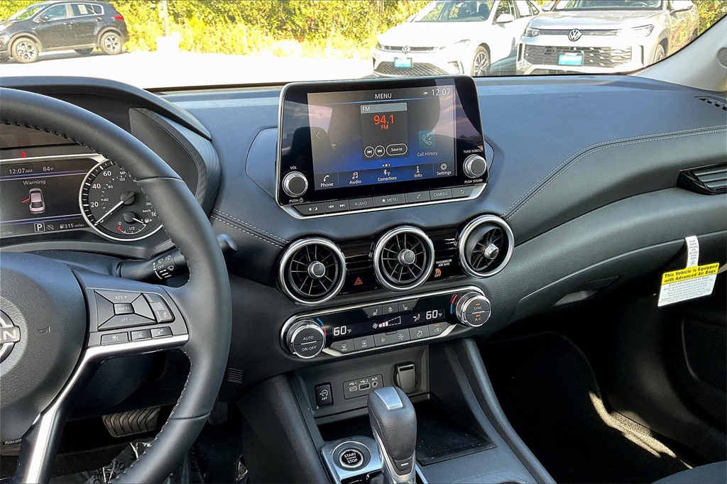 2025 Nissan Sentra SV - Photo 13