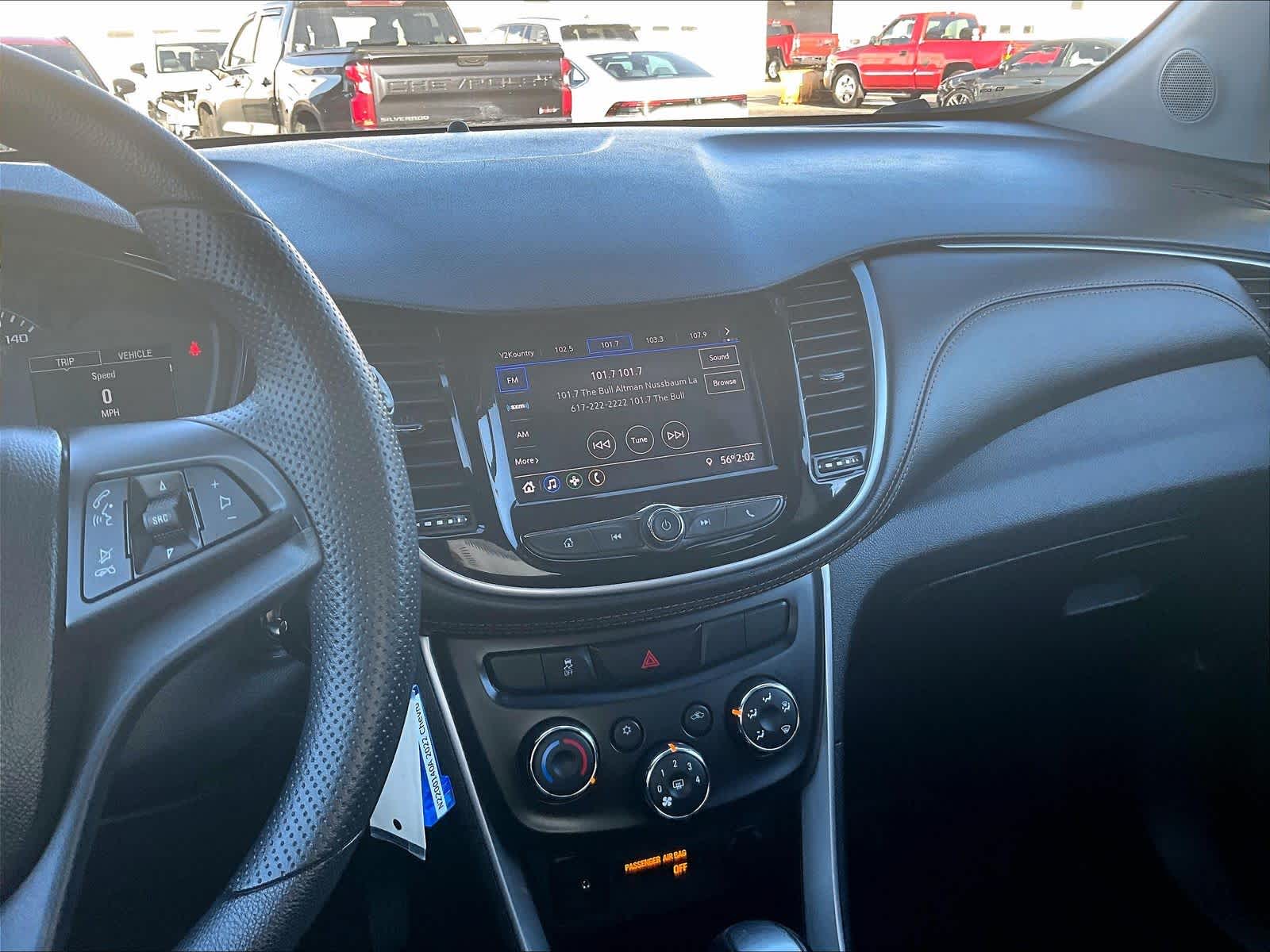 2022 Chevrolet Trax LT - Photo 17