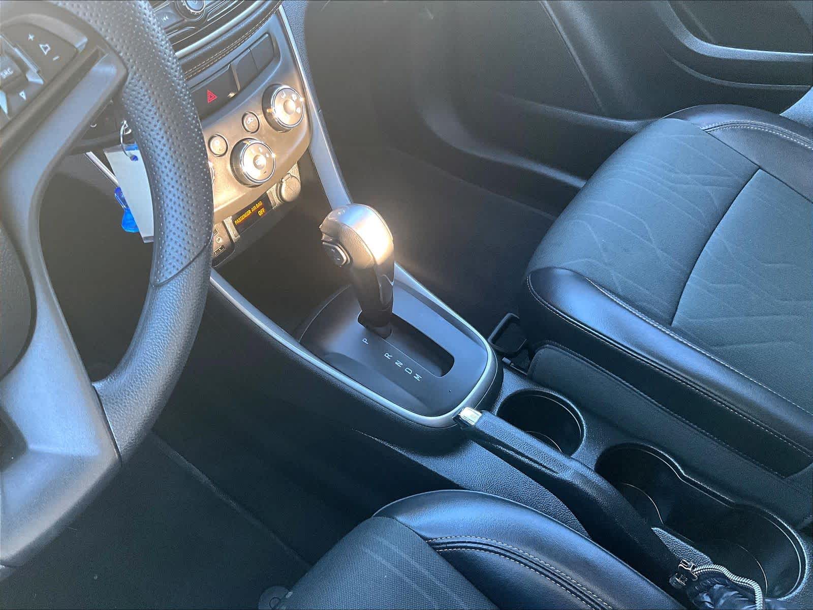 2022 Chevrolet Trax LT - Photo 19