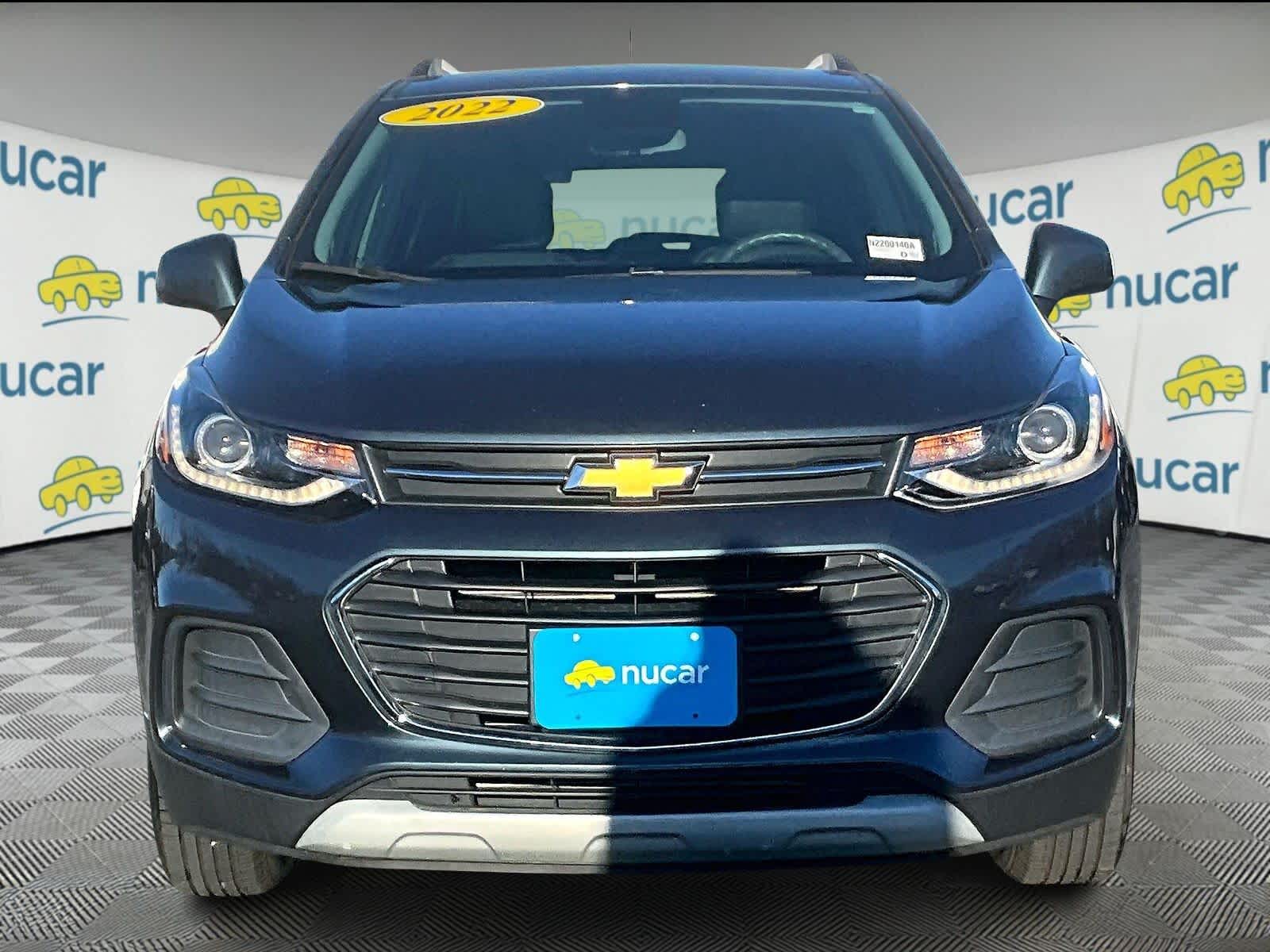 2022 Chevrolet Trax LT - Photo 2