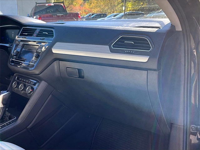2022 Volkswagen Tiguan 2.0T S - Photo 17