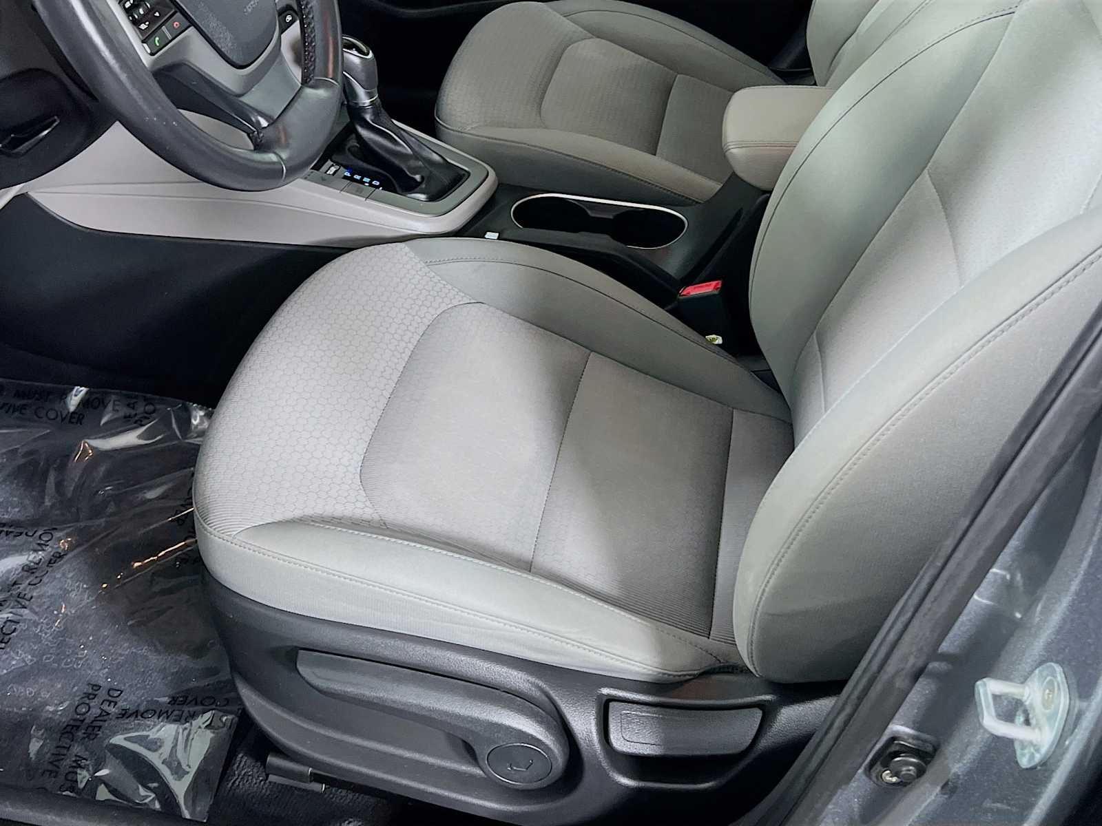 2017 Hyundai Elantra SE - Photo 19