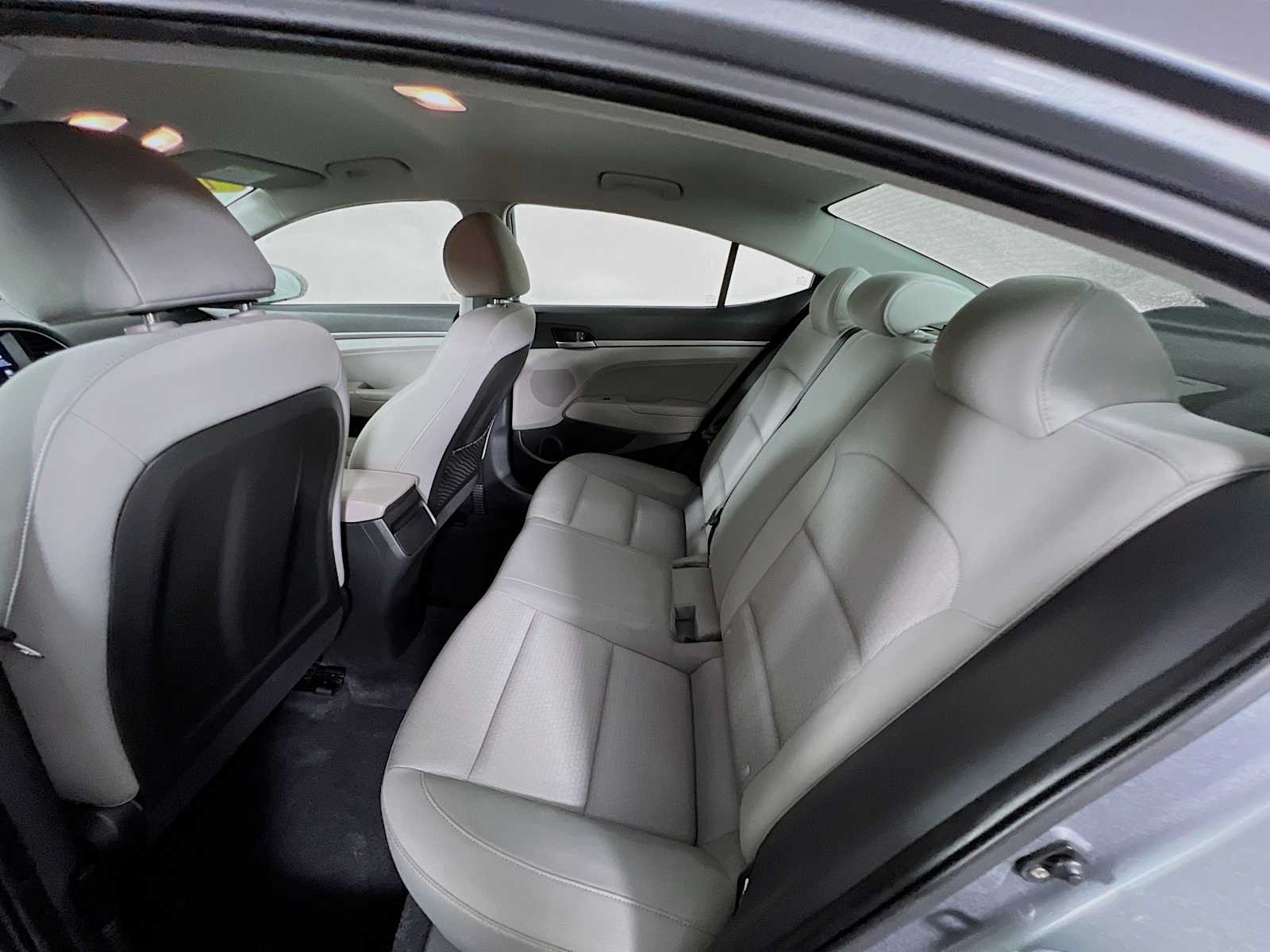 2017 Hyundai Elantra SE - Photo 24
