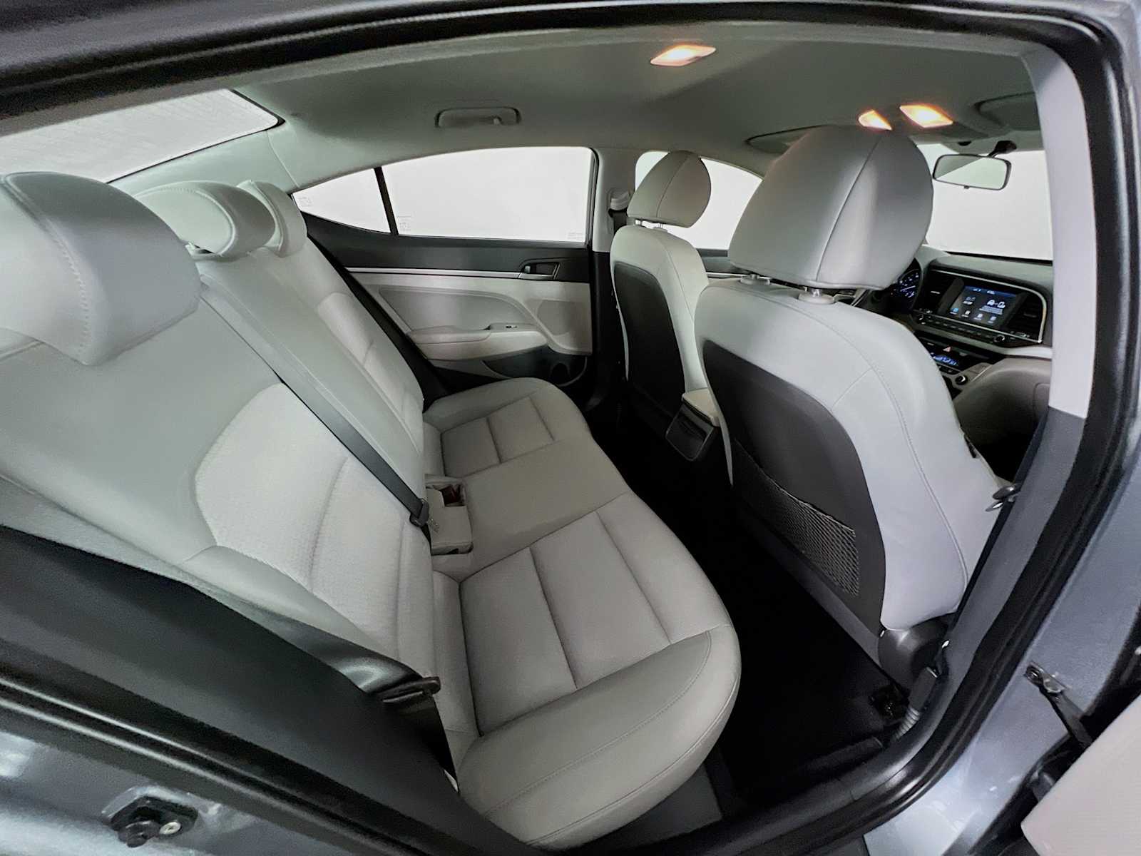 2017 Hyundai Elantra SE - Photo 26