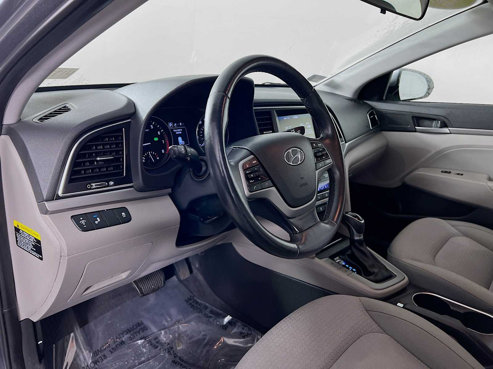 2017 Hyundai Elantra SE - Photo 9