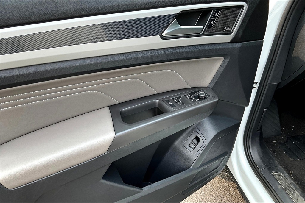 2022 Volkswagen Atlas Cross Sport 3.6L V6 SEL Premium R-Line - Photo 11