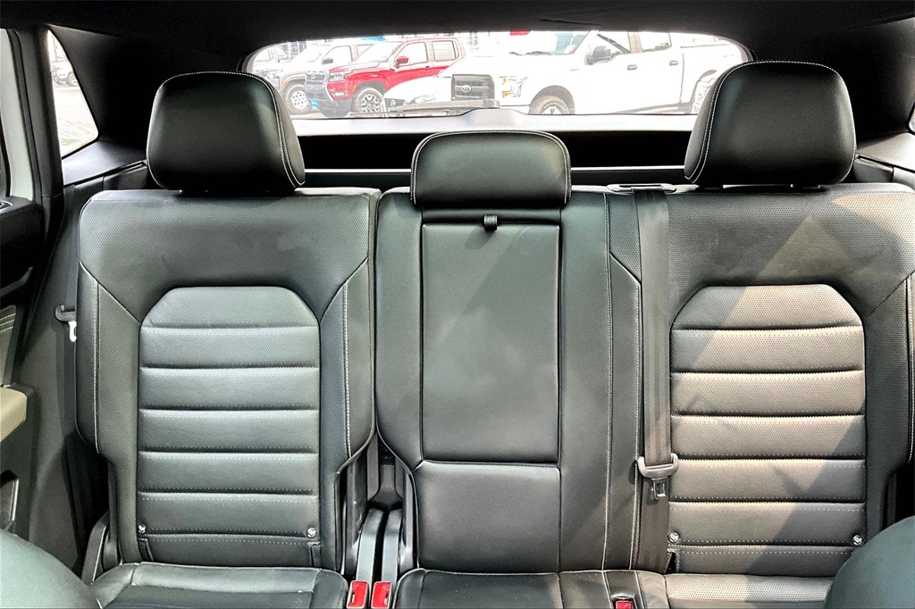 2022 Volkswagen Atlas Cross Sport 3.6L V6 SEL Premium R-Line - Photo 16
