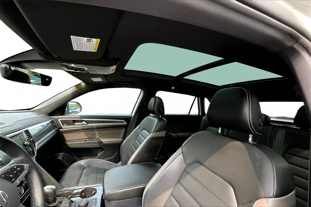 2022 Volkswagen Atlas Cross Sport 3.6L V6 SEL Premium R-Line - Photo 21
