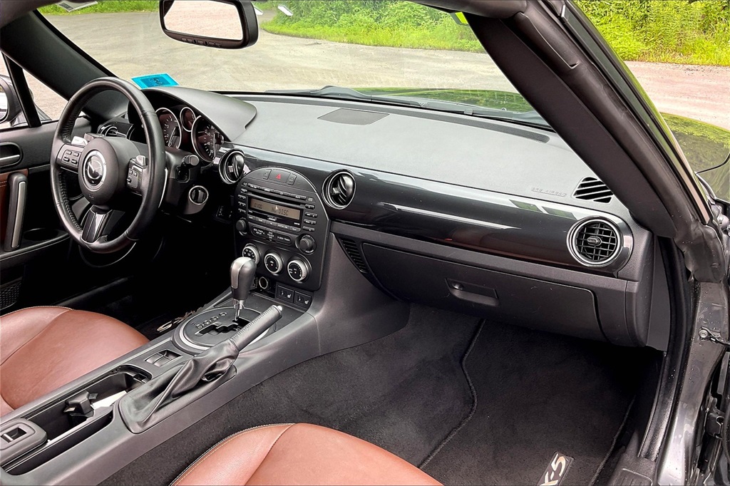 2014 Mazda Miata PRHT Grand Touring - Photo 13